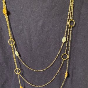Women’s gold tone necklace